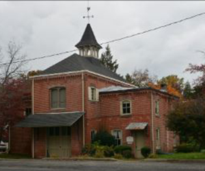 Burlington Historic District (The Carriage House) 